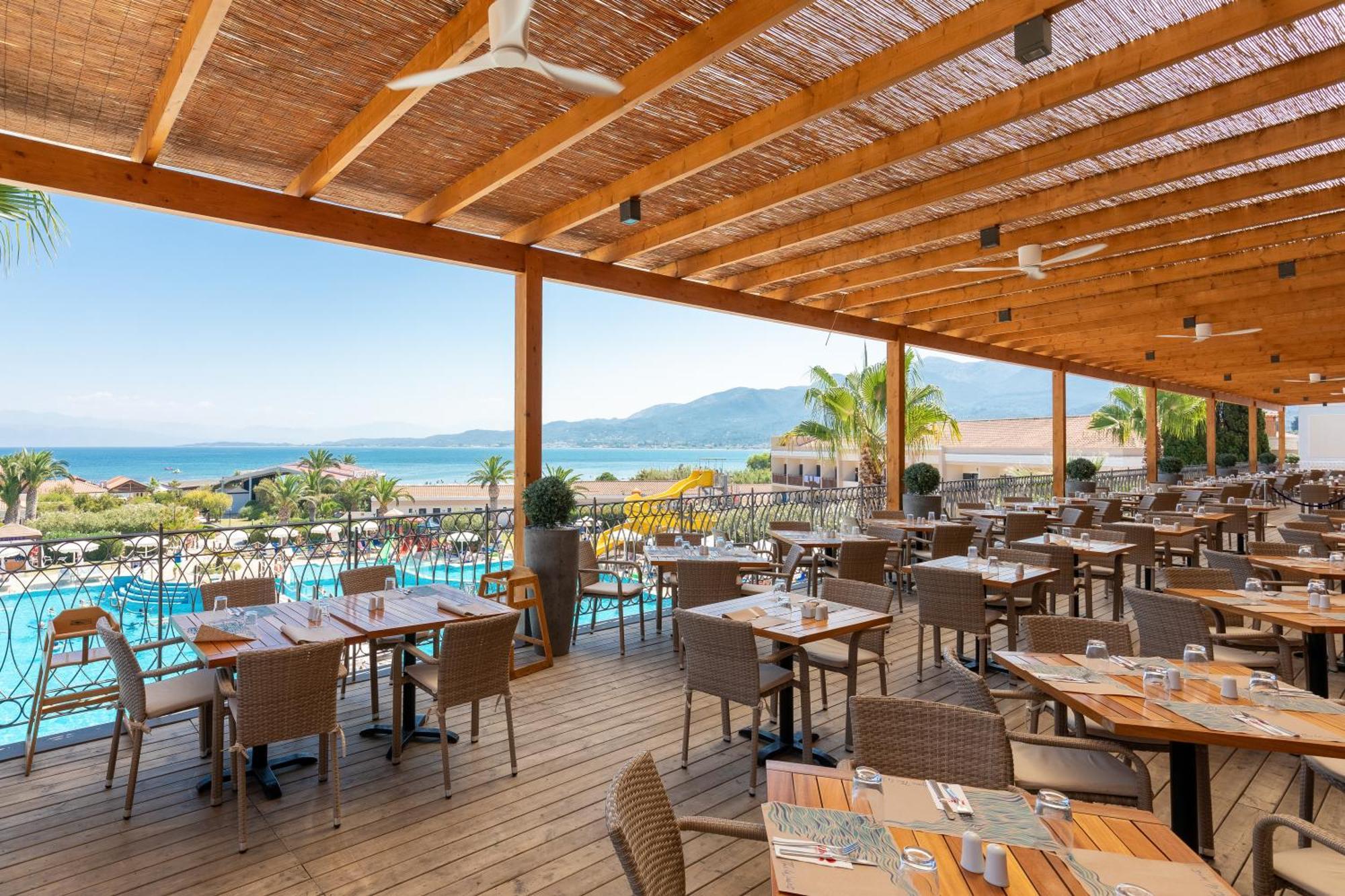 Roda Beach Resort & Spa Exterior photo