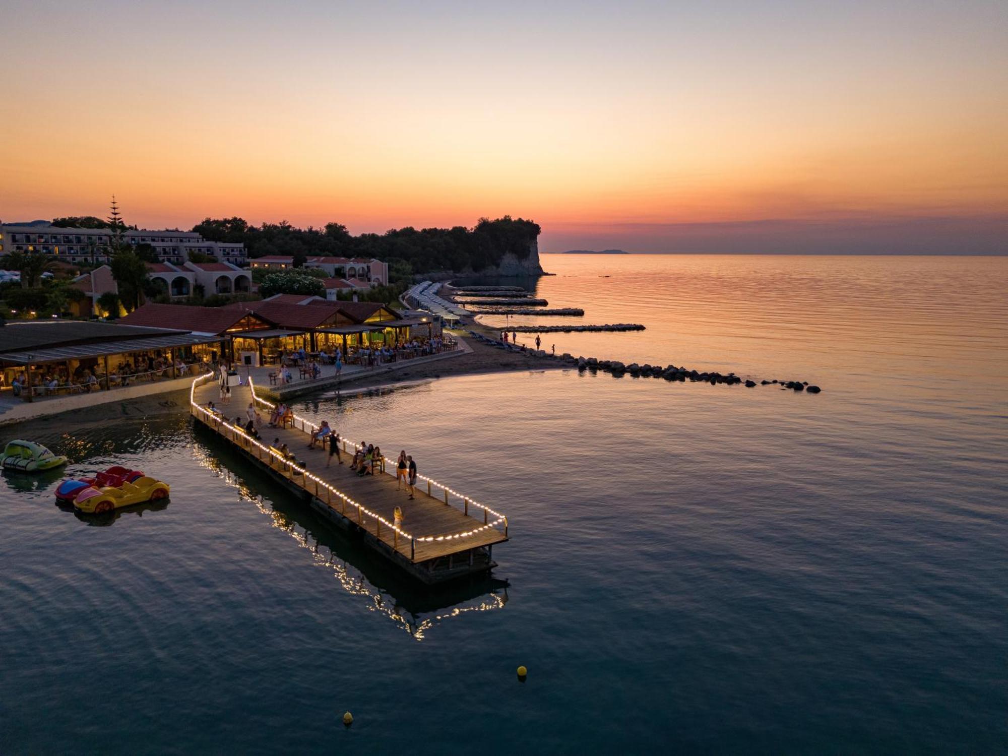 Roda Beach Resort & Spa Exterior photo